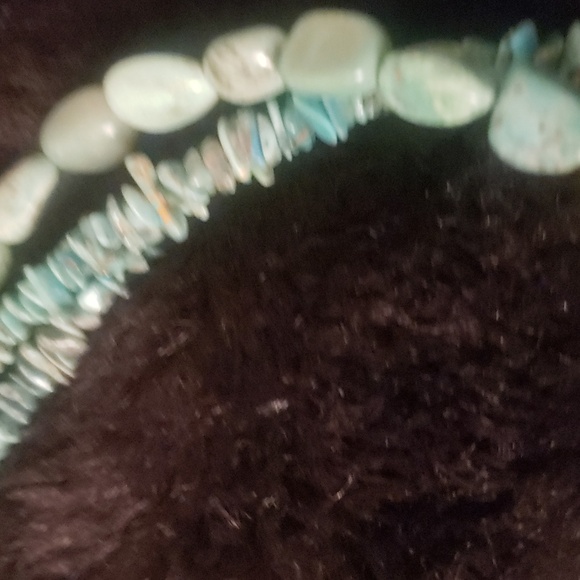 Turquoise Kingman 18" Beaded, 3 strand Necklace, w/ 1-1/2" chain - Picture 4 of 6